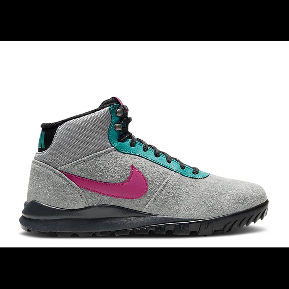 Men’s Nike Hoodland Shoes Size 11